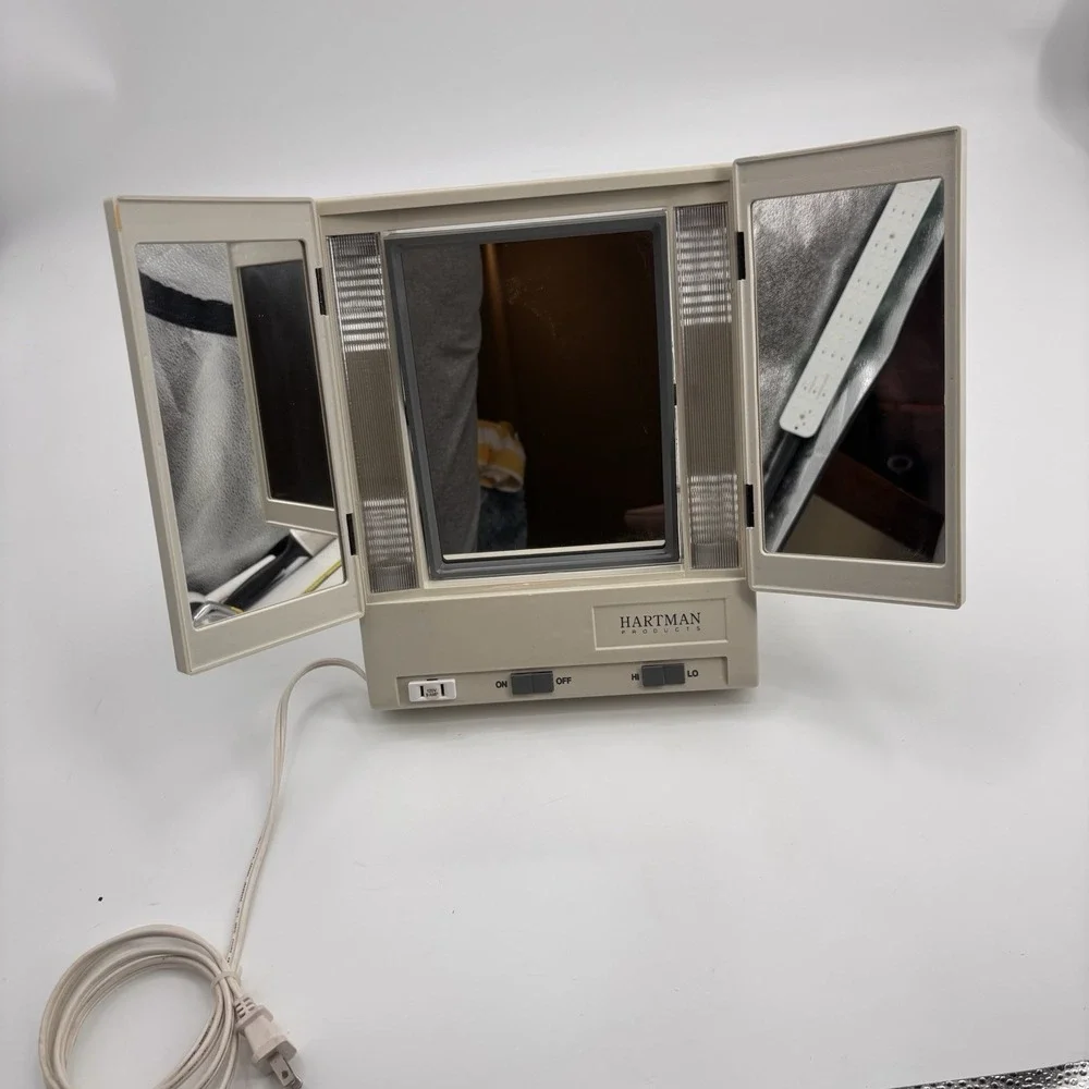 VTG Hartman‎ 3 Way Lighted Make up Mirror W/ 2 Side Mirror & Front Outlet